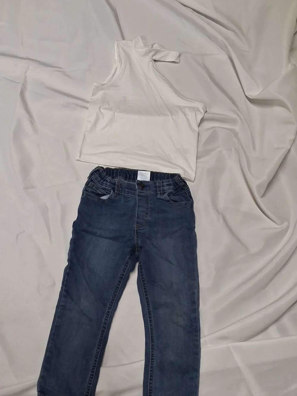 Girls 5T White One-Shoulder Crop Top with Dark Blue Jeans